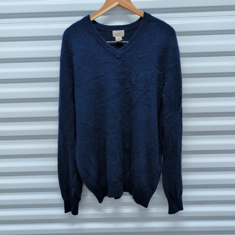 L.L. Bean Sweater Large Mens Navy Blue 100% Cashmere V-Neck Pullover 252698 — photo 2